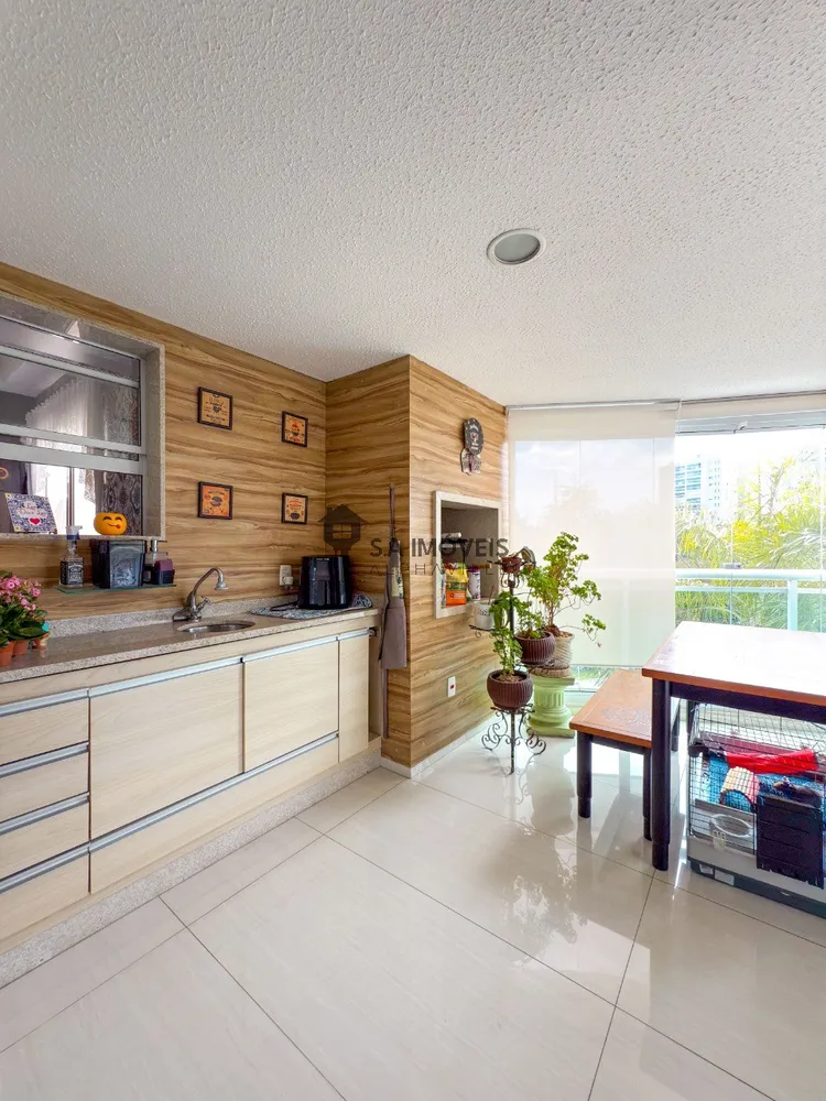 Apartamento, 4 quartos, 261 m² - Foto 1