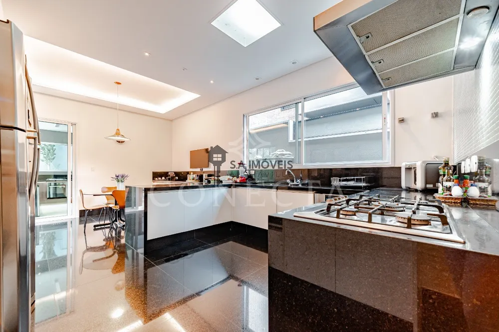 Casa, 4 quartos, 591 m² - Foto 1