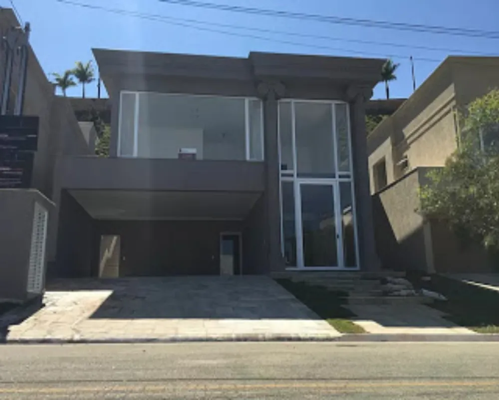 Casa, 3 quartos, 303 m² - Foto 1