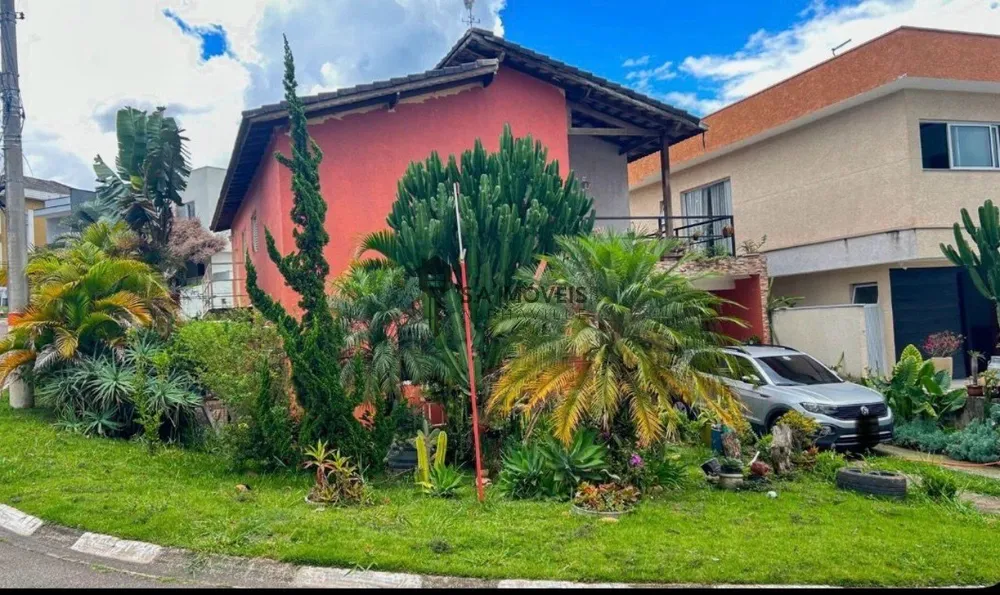 Casa, 3 quartos, 290 m² - Foto 1