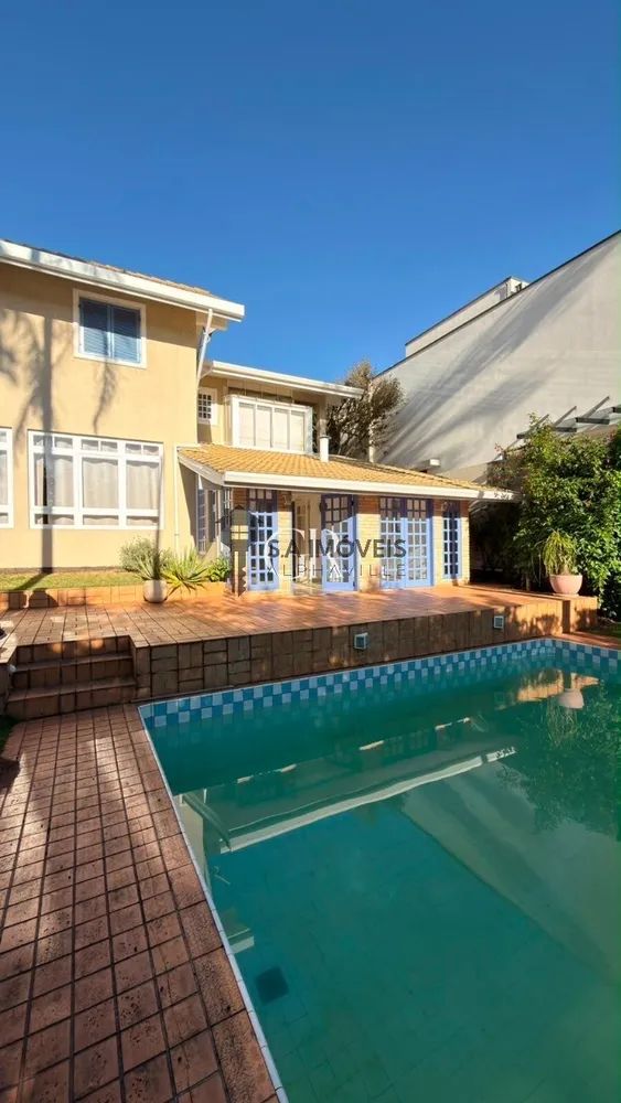 Casa, 4 quartos, 300 m² - Foto 1