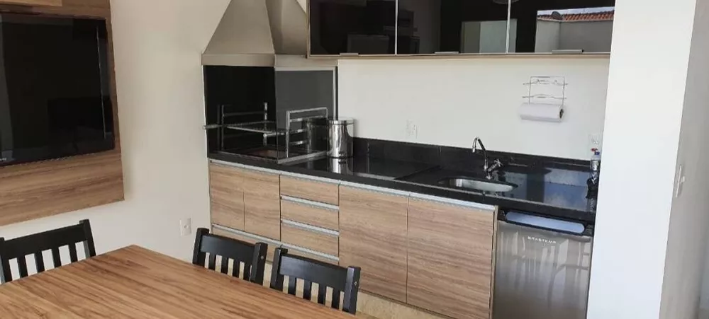 Casa, 3 quartos, 300 m² - Foto 1