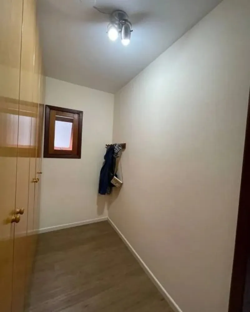 Casa, 4 quartos, 302 m² - Foto 4