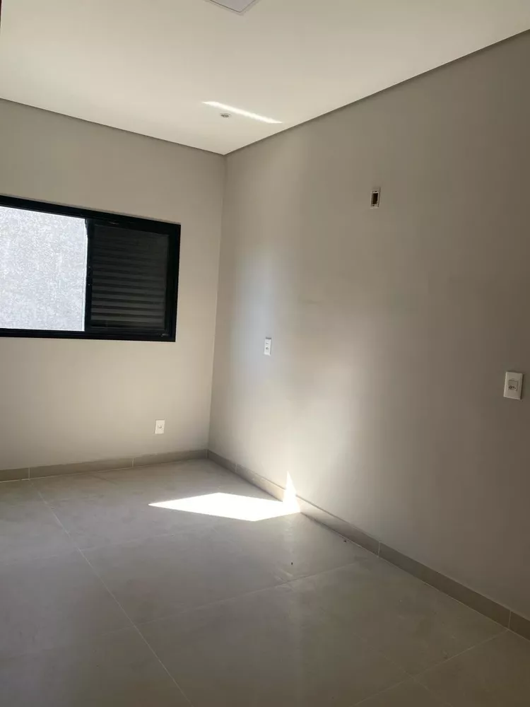 Casa à venda com 3 quartos, 128m² - Foto 7