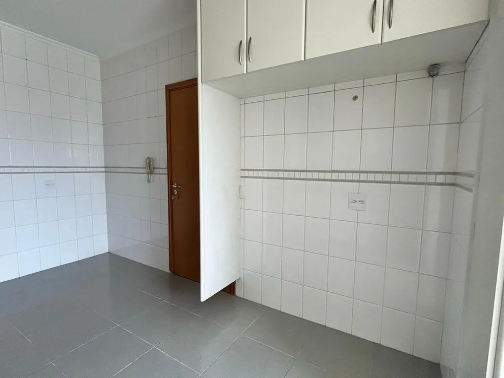 Apartamento, 3 quartos, 139 m² - Foto 2