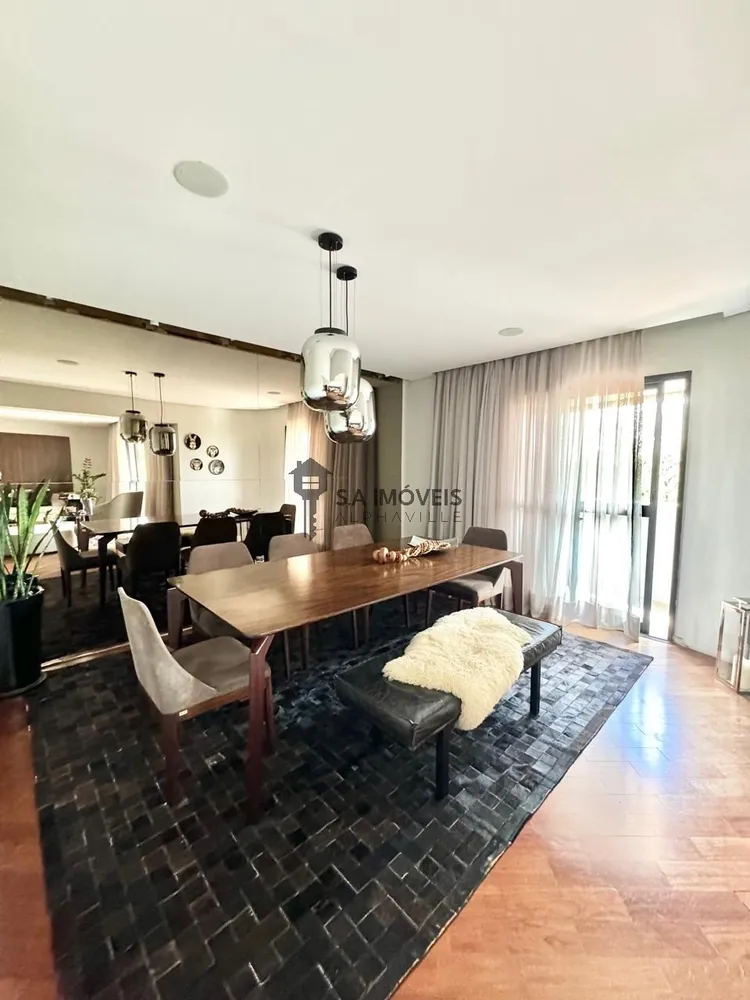Apartamento, 3 quartos, 200 m² - Foto 1