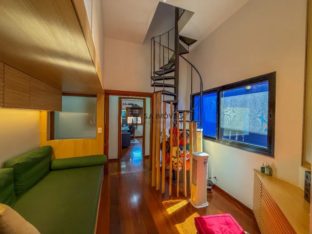 Casa, 4 quartos, 349 m² - Foto 1