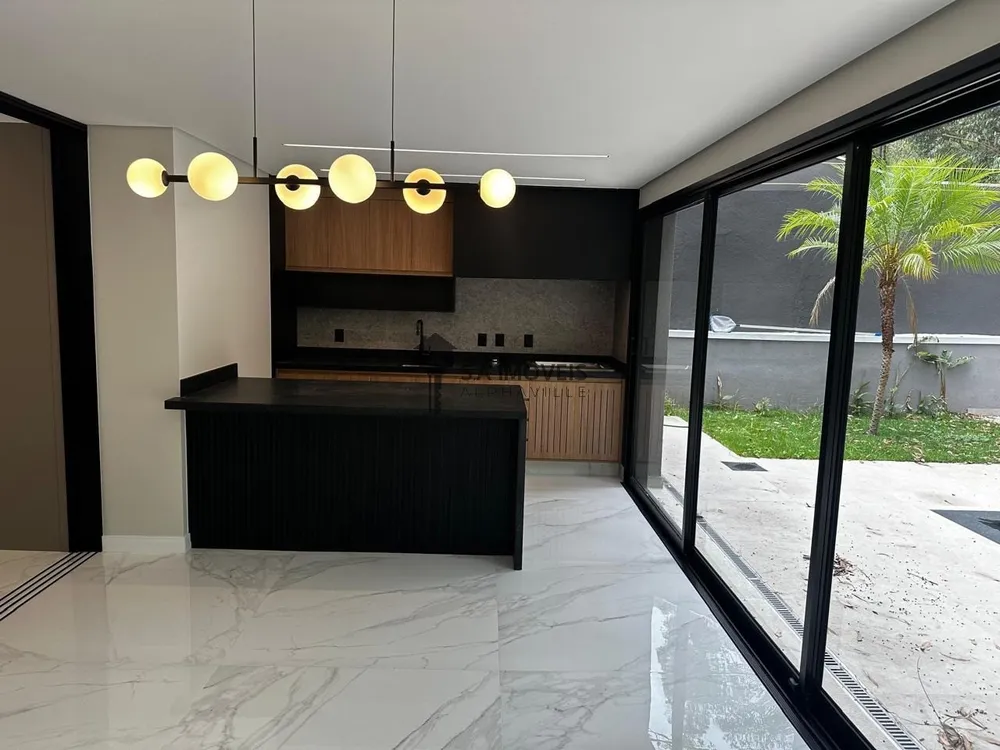 Casa, 6 quartos, 422 m² - Foto 1