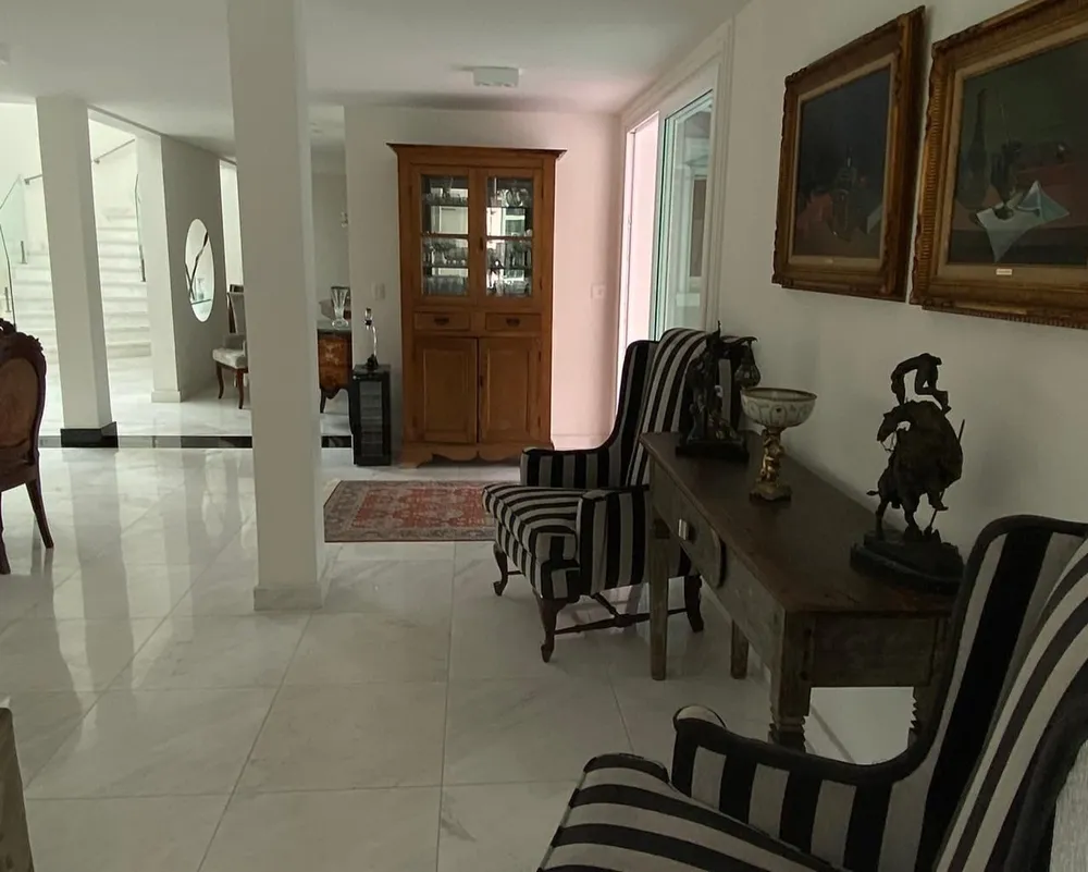 Casa, 4 quartos, 650 m² - Foto 1