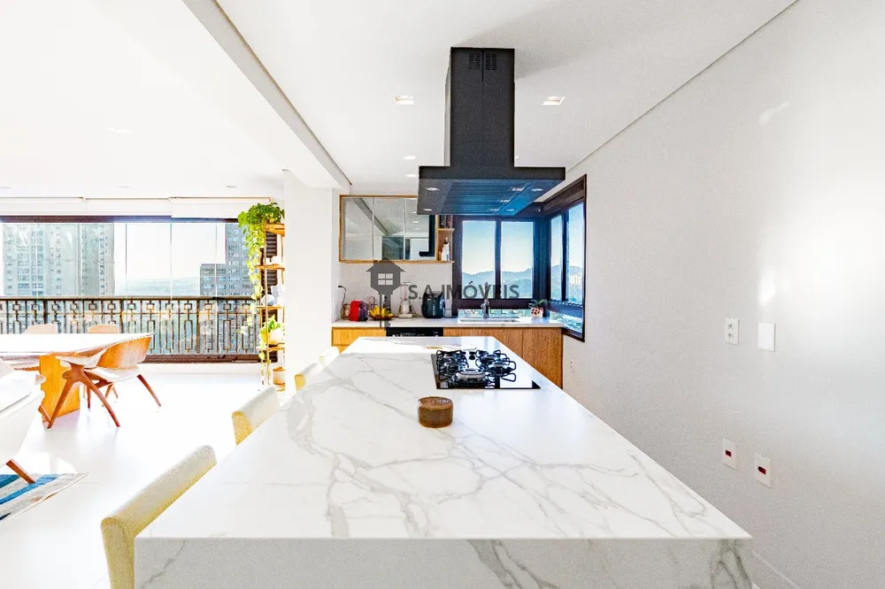 Apartamento, 3 quartos, 228 m² - Foto 2