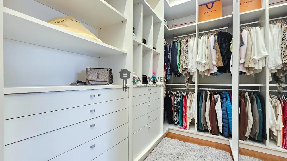Apartamento, 3 quartos, 322 m² - Foto 1