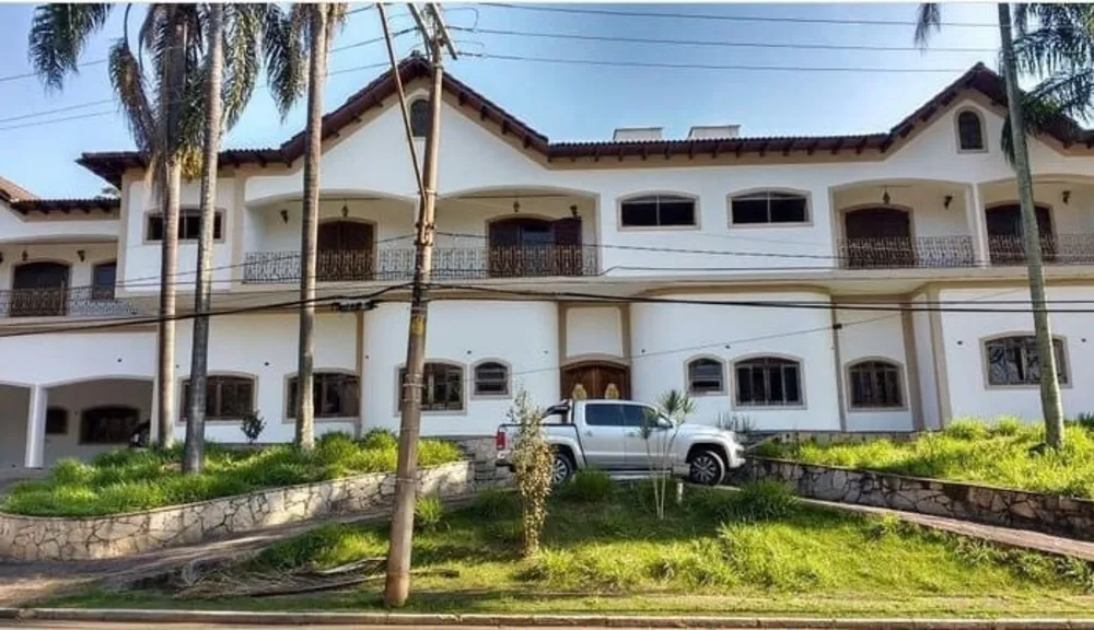 Casa, 7 quartos, 1800 m² - Foto 1