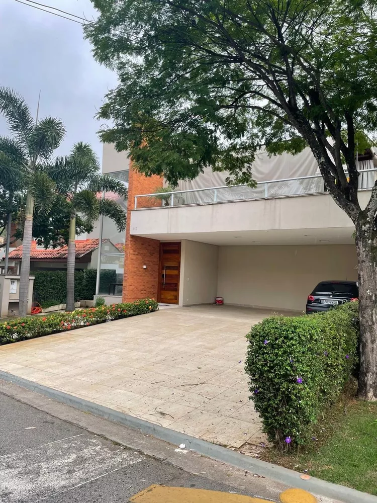 Casa para alugar com 5 quartos, 410m² - Foto 2