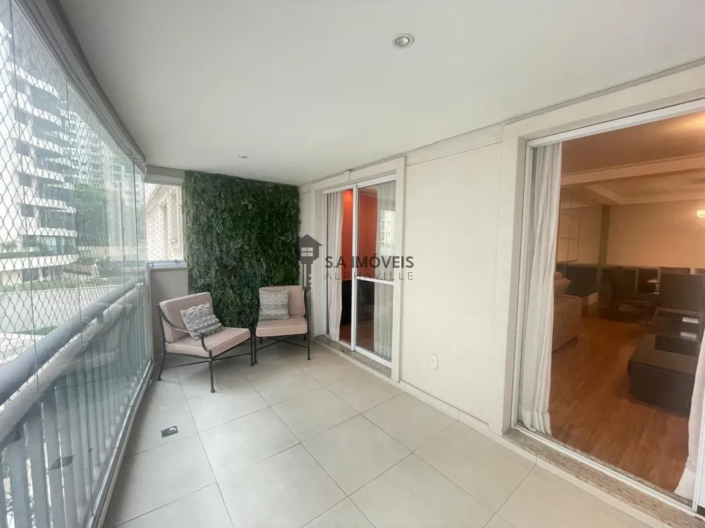 Apartamento, 3 quartos, 168 m² - Foto 2
