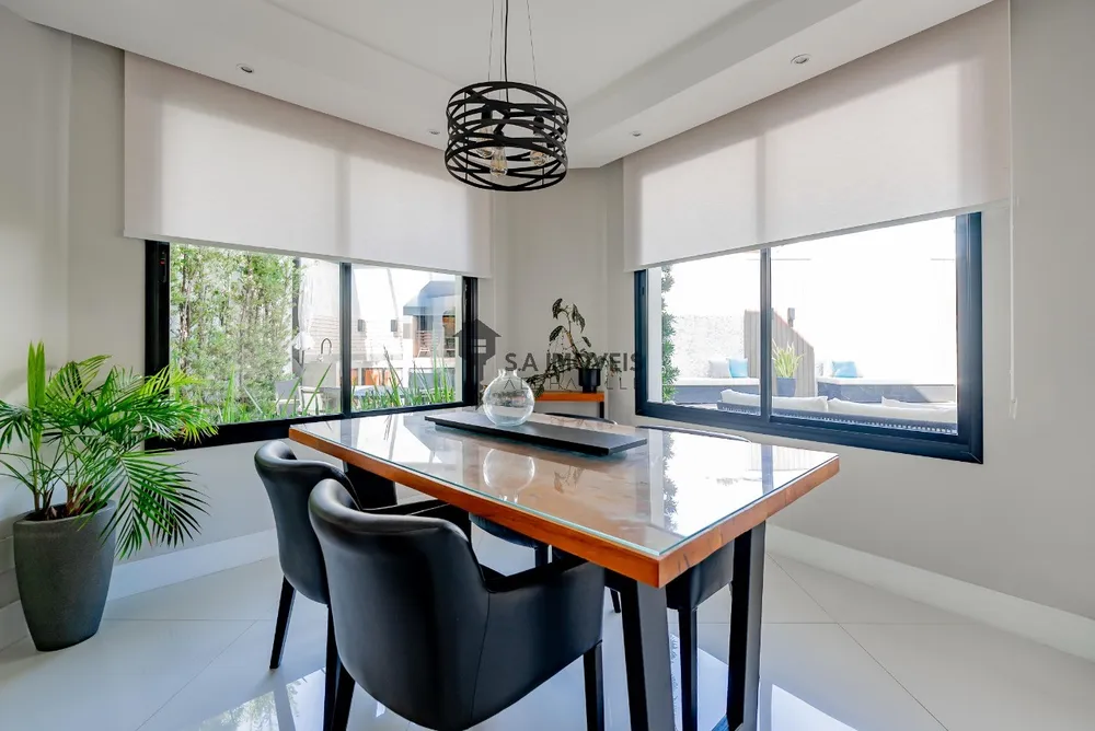 Casa, 3 quartos, 329 m² - Foto 1