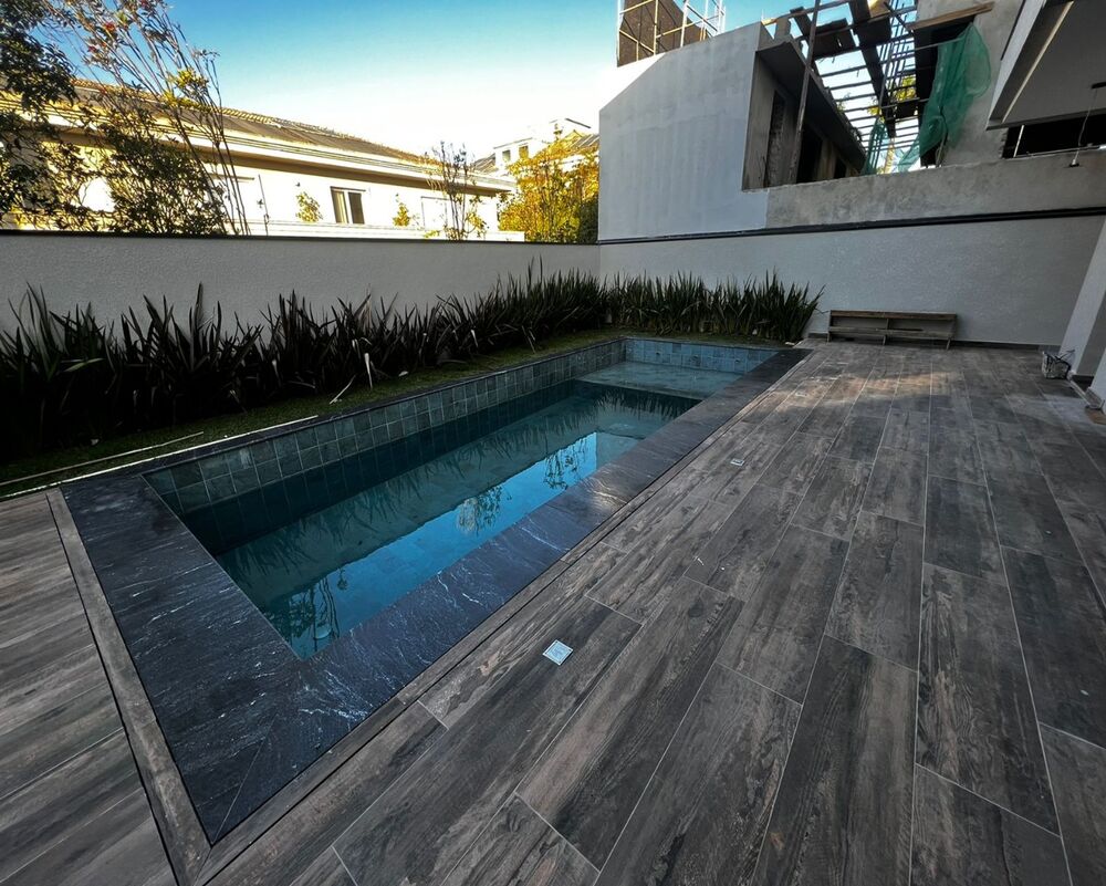 Casa, 4 quartos, 630 m² - Foto 1