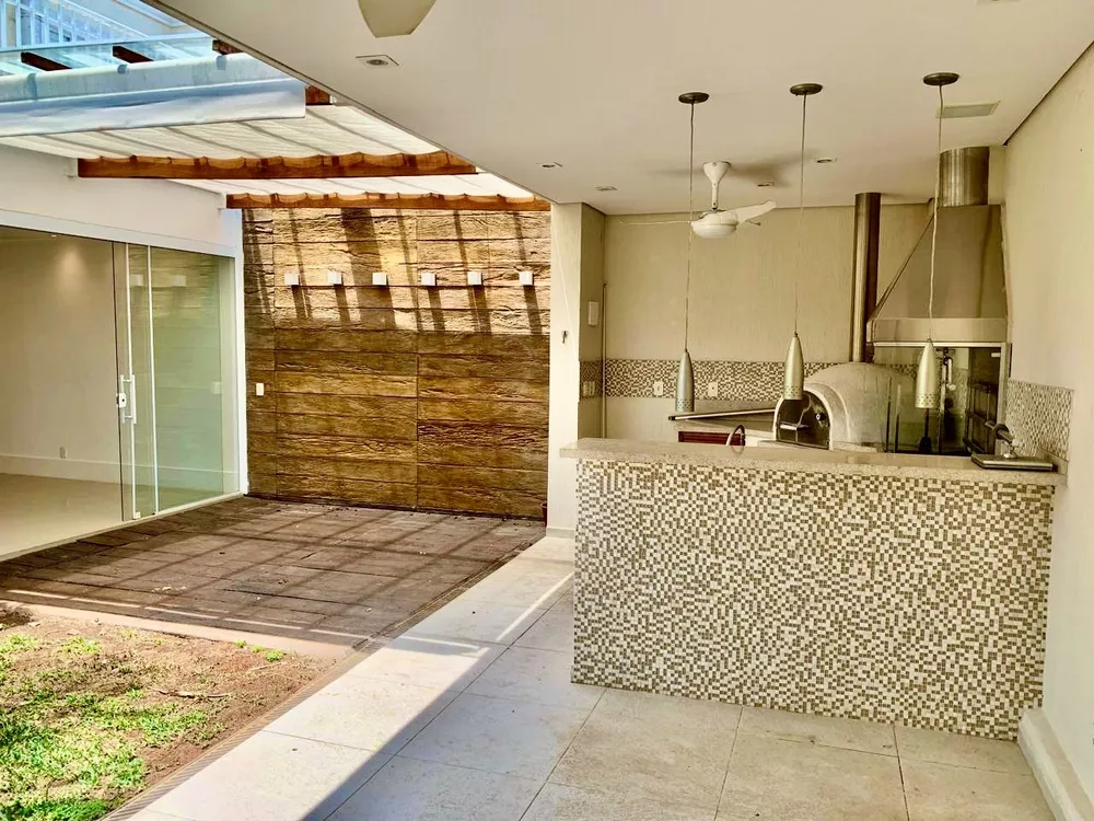 Casa à venda e aluguel com 3 quartos, 190m² - Foto 2