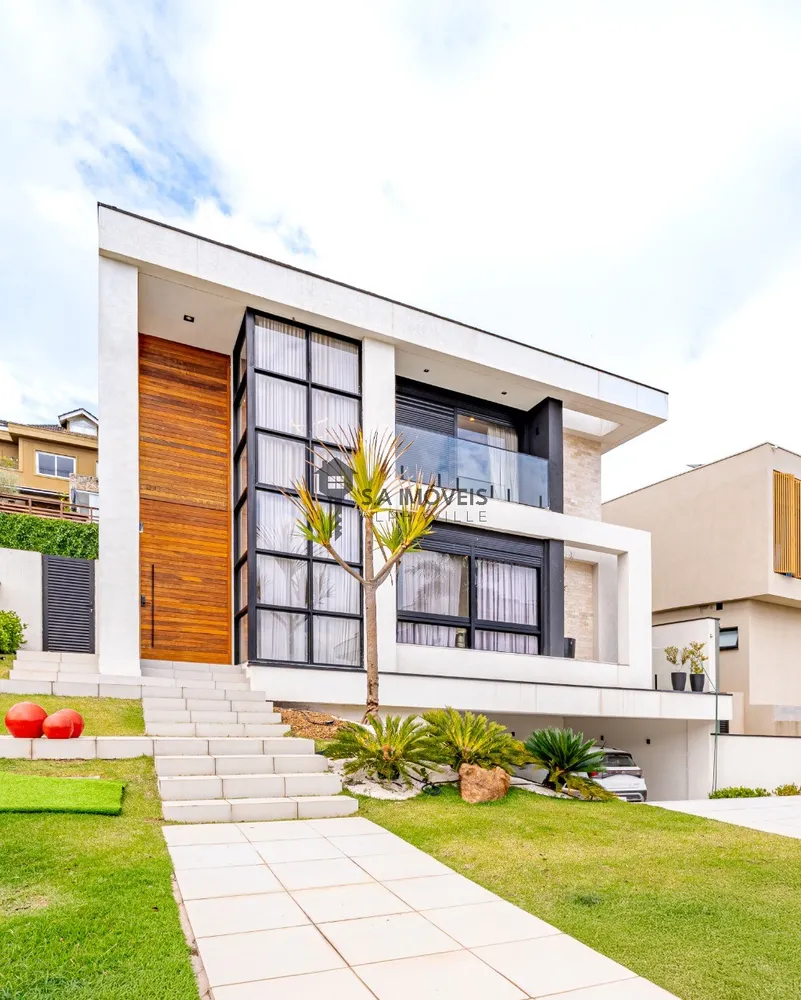 Casa, 4 quartos, 440 m² - Foto 1
