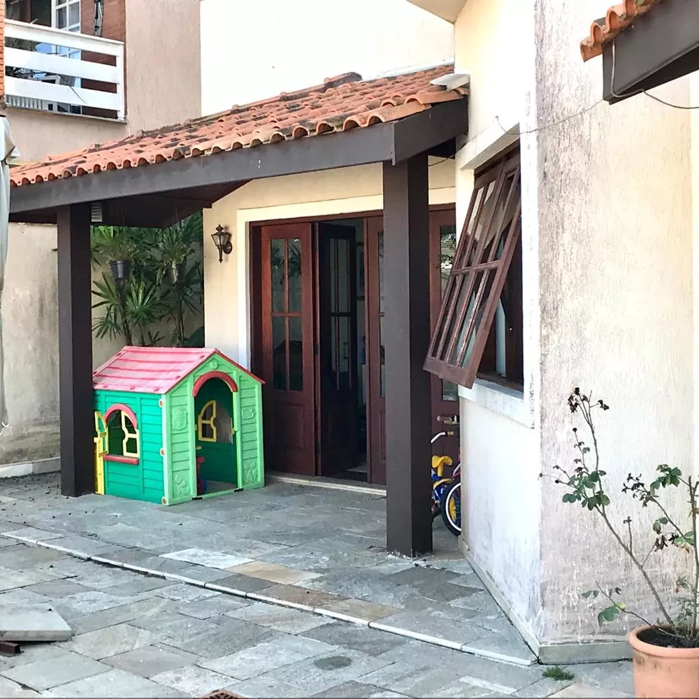 Casa, 5 quartos, 305 m² - Foto 1