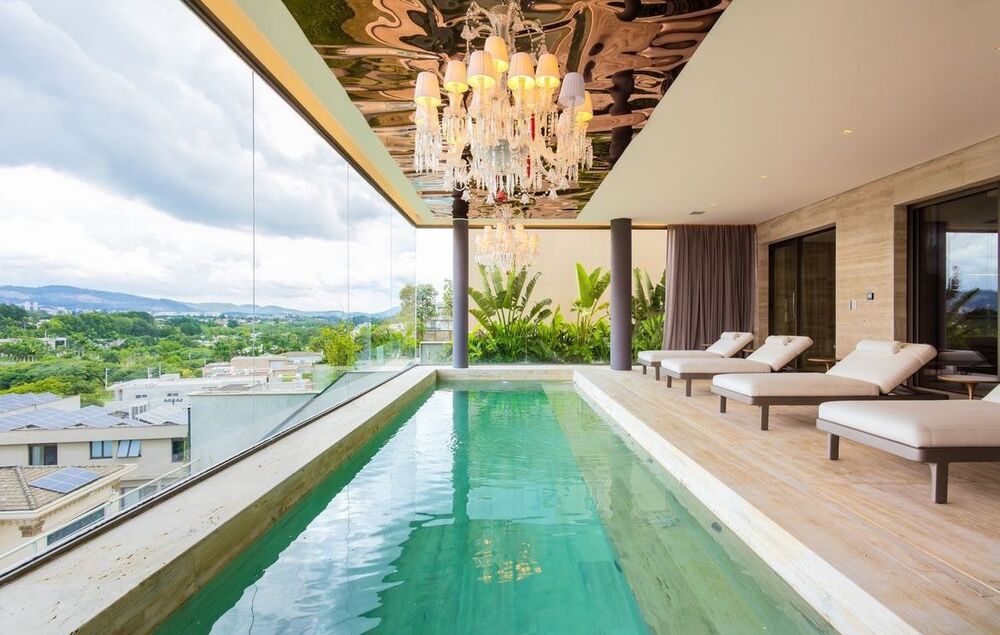 Casa, 6 quartos, 3223 m² - Foto 1