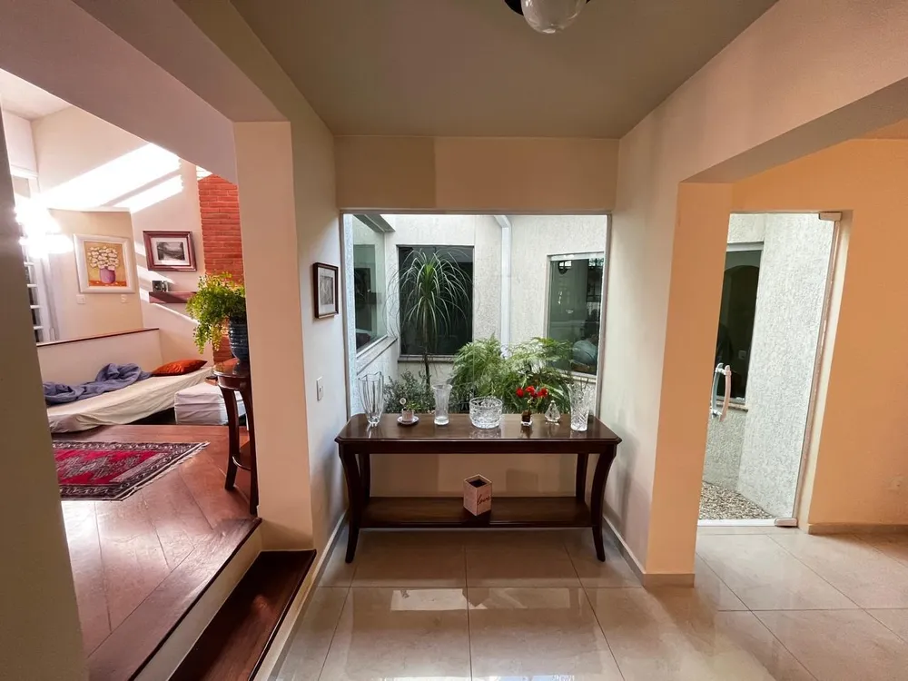 Casa, 3 quartos, 270 m² - Foto 1
