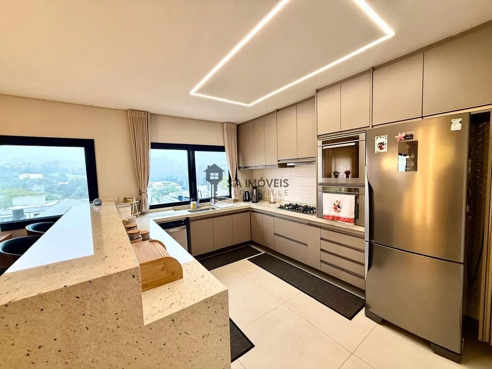 Casa, 3 quartos, 270 m² - Foto 4