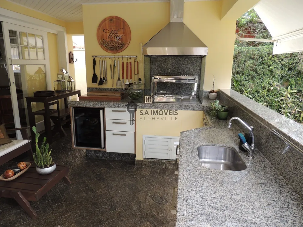 Casa, 4 quartos, 328 m² - Foto 1