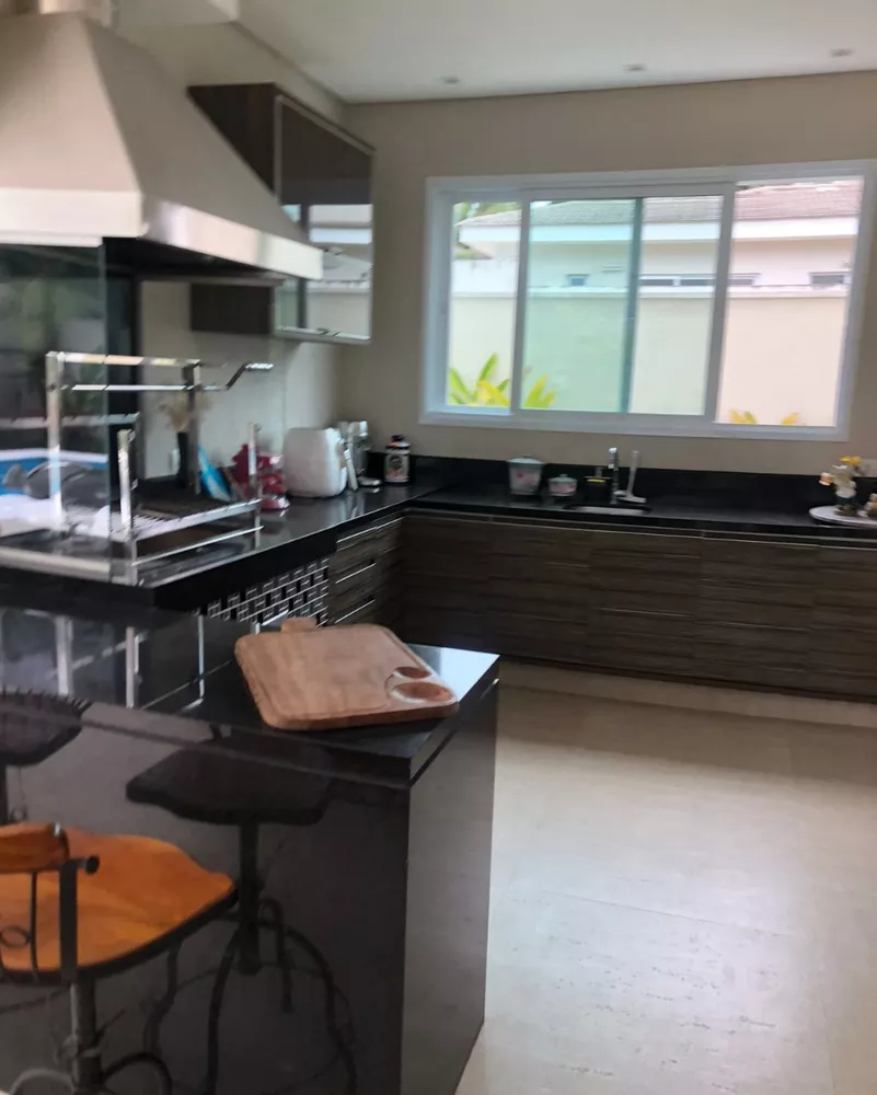 Casa à venda com 4 quartos, 561m² - Foto 3