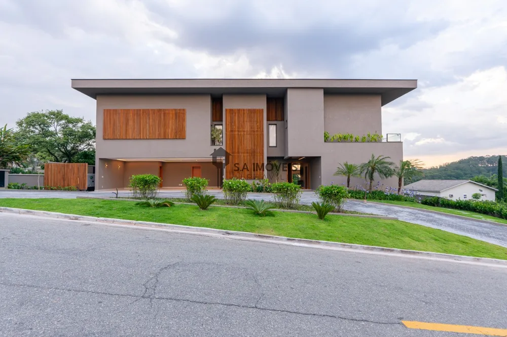 Casa, 5 quartos, 1144 m² - Foto 1