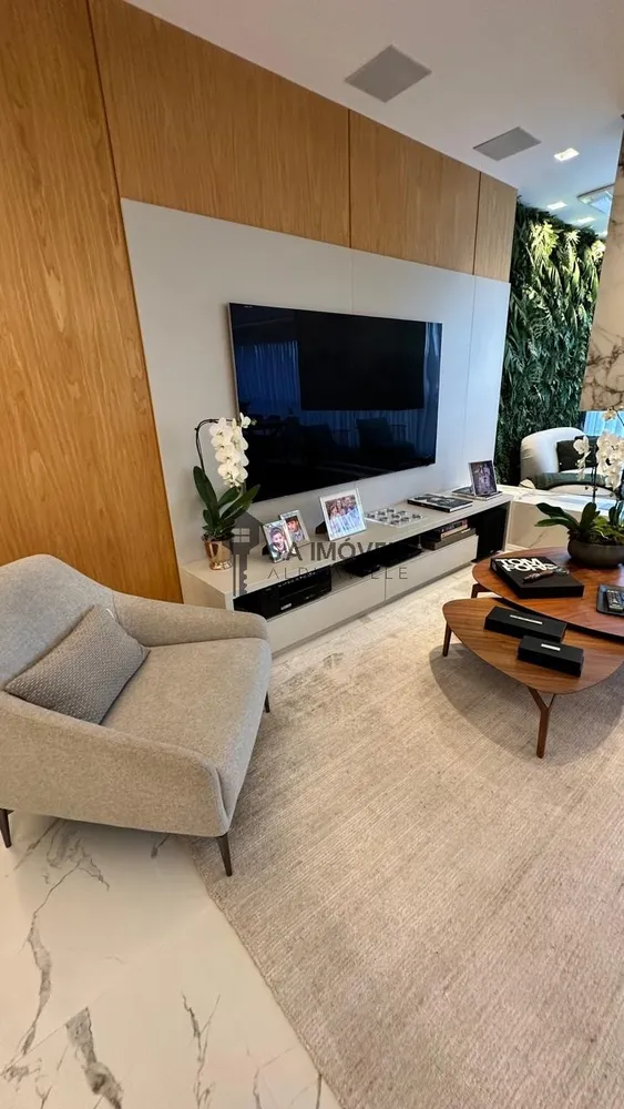 Apartamento, 3 quartos, 239 m² - Foto 1