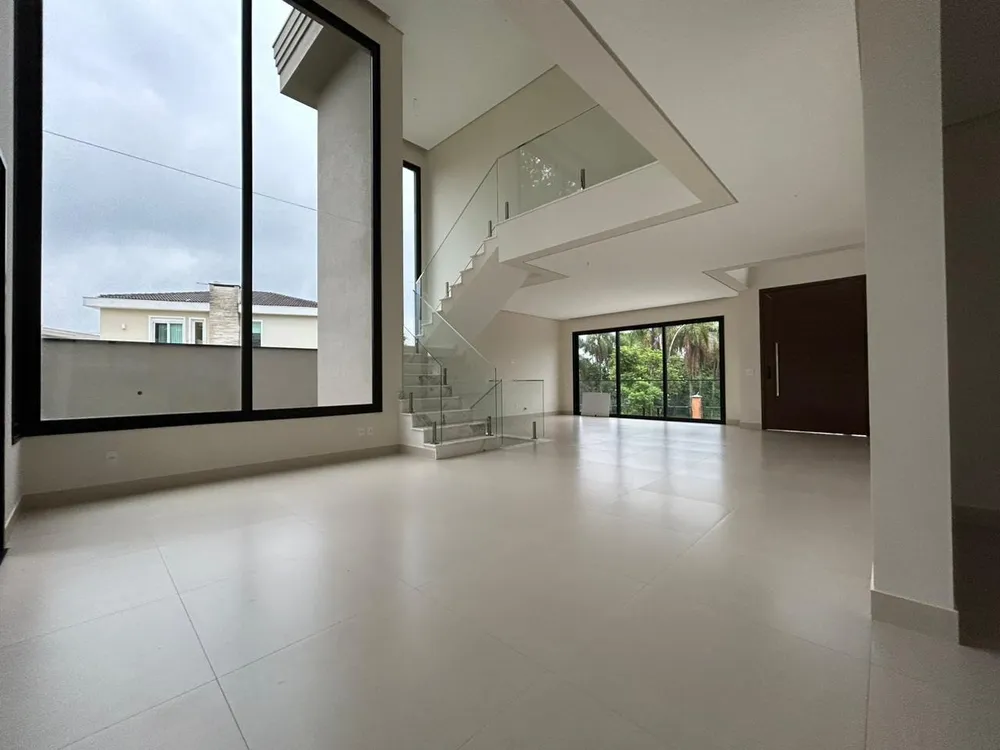 Casa, 4 quartos, 309 m² - Foto 1