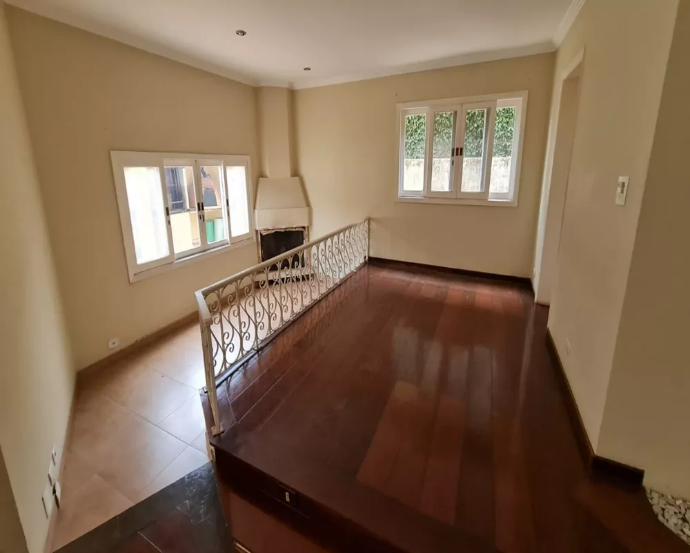 Casa à venda com 4 quartos, 340m² - Foto 12