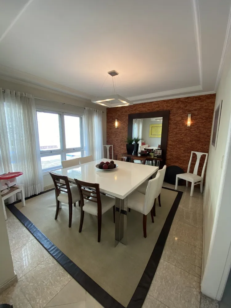 Casa, 4 quartos, 388 m² - Foto 1