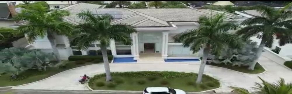 Casa, 5 quartos, 2060 m² - Foto 1