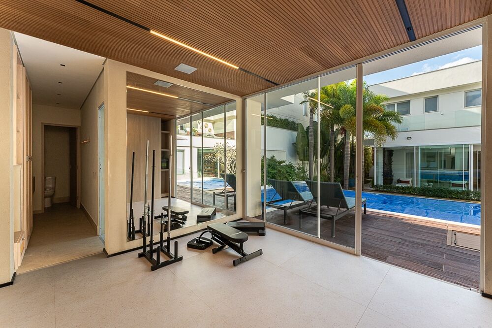 Casa, 5 quartos, 1160 m² - Foto 1
