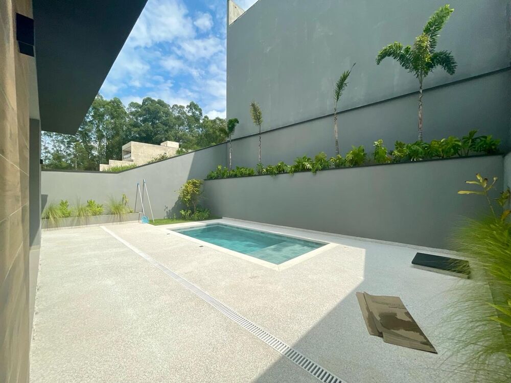 Casa, 3 quartos, 200 m² - Foto 1
