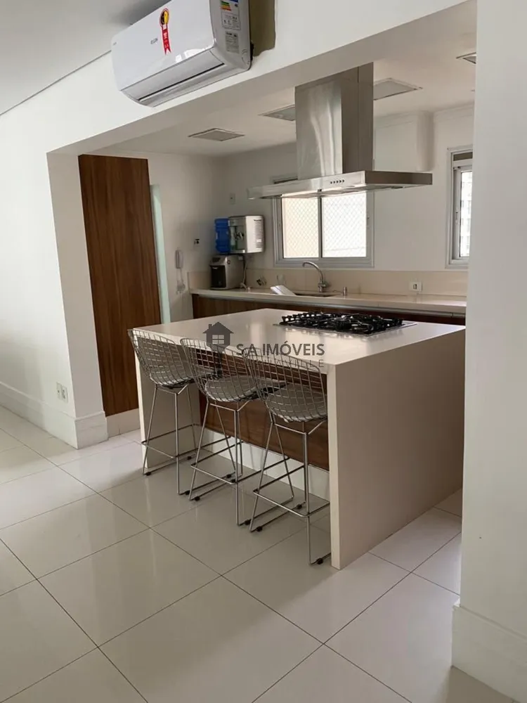 Apartamento, 3 quartos, 212 m² - Foto 2