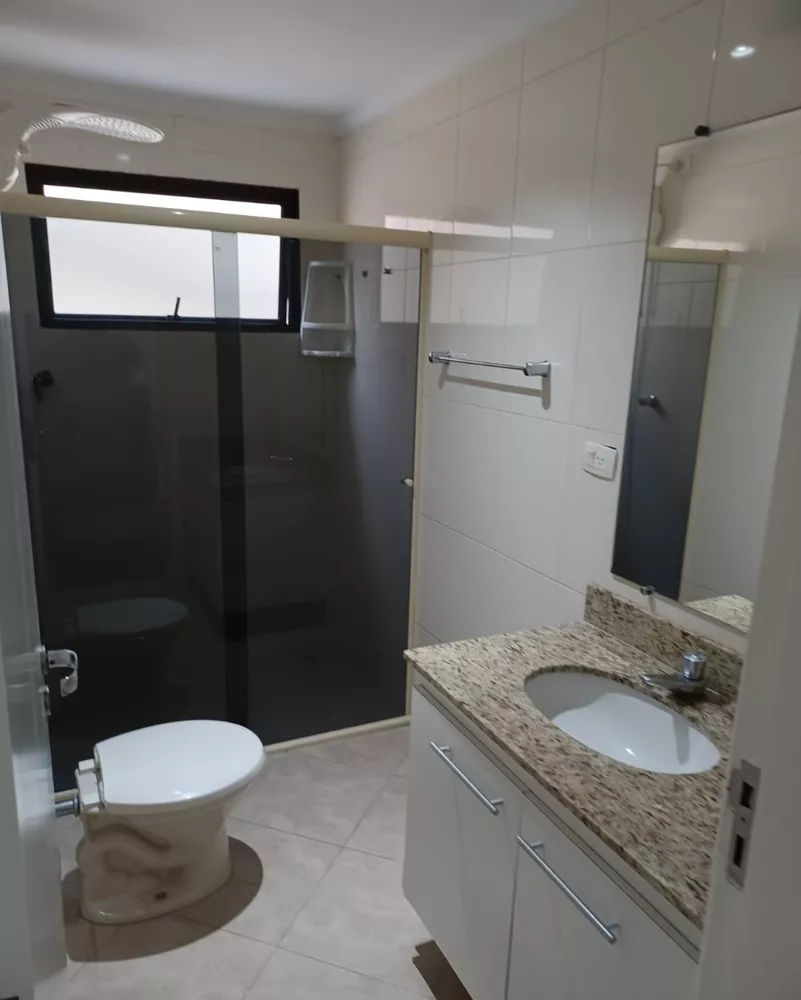 Casa à venda com 4 quartos, 250m² - Foto 40