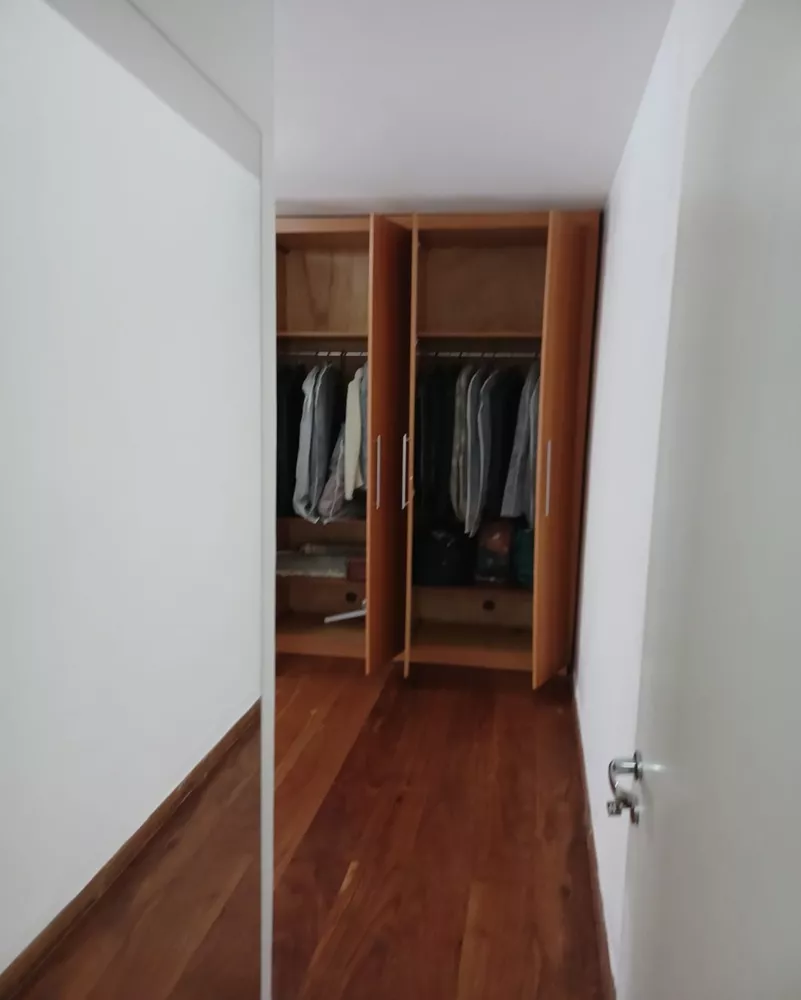 Casa à venda com 4 quartos, 250m² - Foto 36