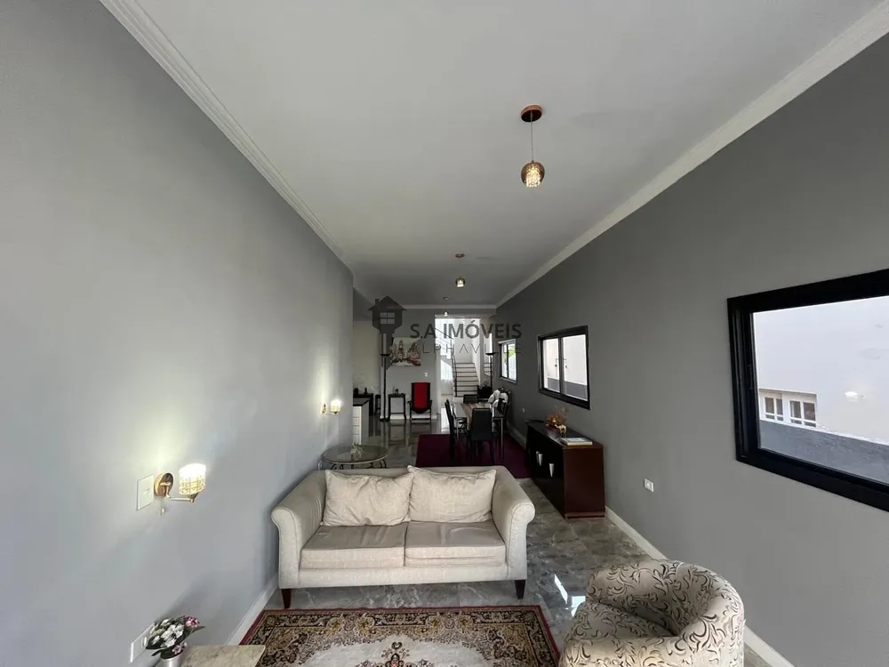Casa, 3 quartos, 290 m² - Foto 2