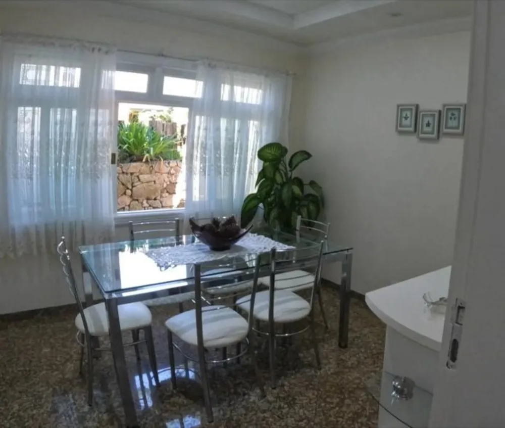 Casa, 6 quartos, 600 m² - Foto 1
