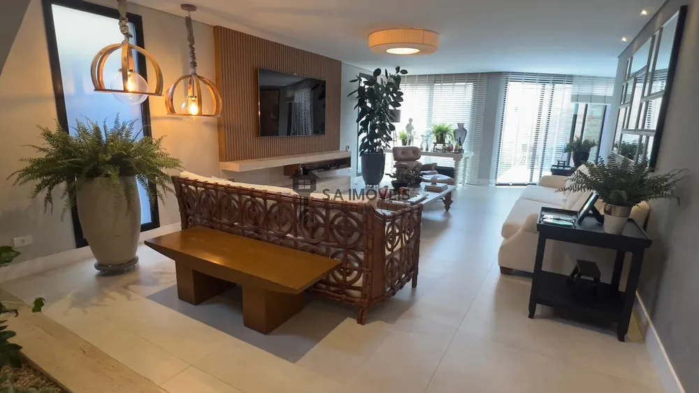 Casa, 5 quartos, 300 m² - Foto 1