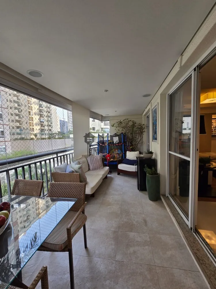 Apartamento, 3 quartos, 165 m² - Foto 1