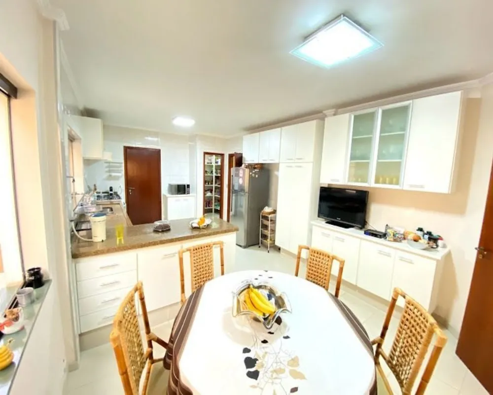 Casa, 4 quartos, 360 m² - Foto 17