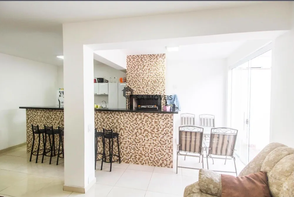 Casa, 4 quartos, 262 m² - Foto 2