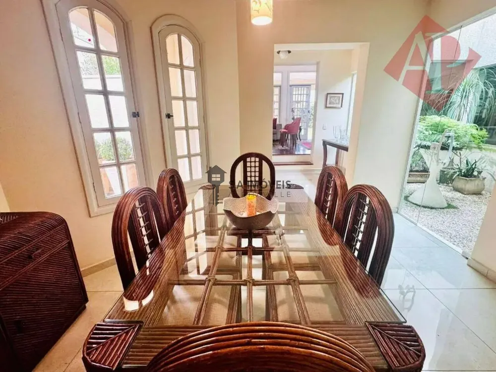 Casa, 3 quartos, 270 m² - Foto 2