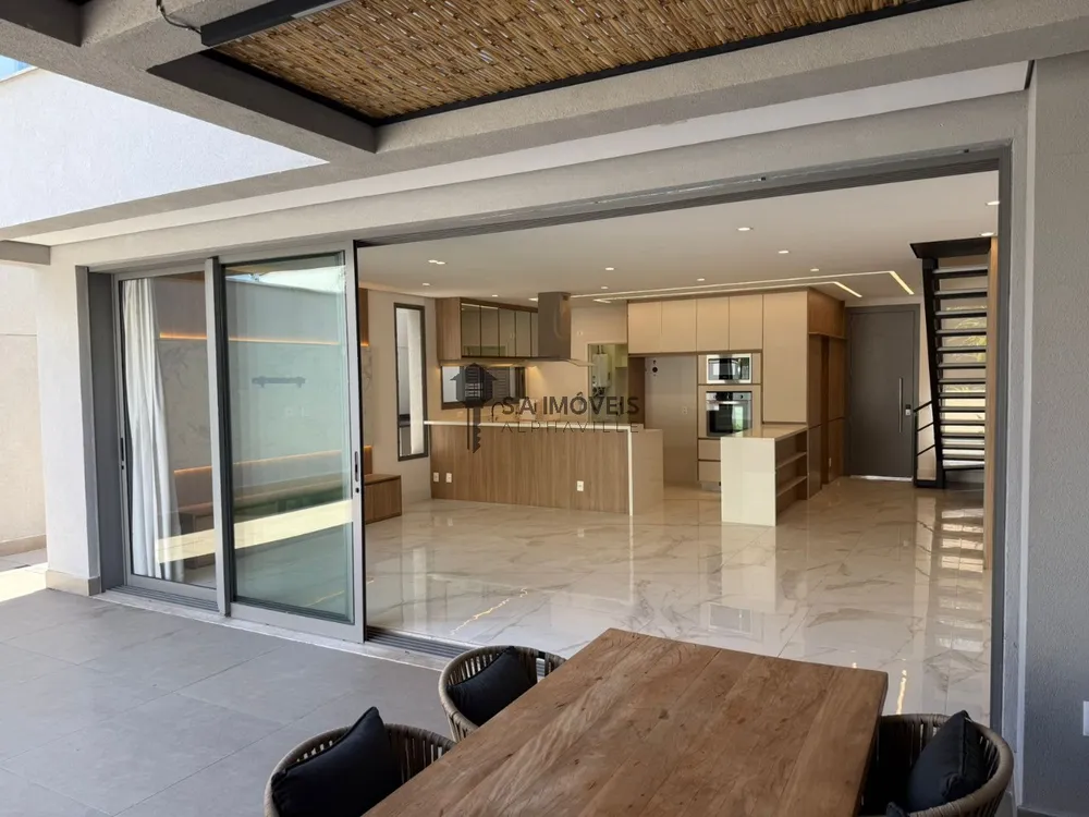Casa, 3 quartos, 200 m² - Foto 1