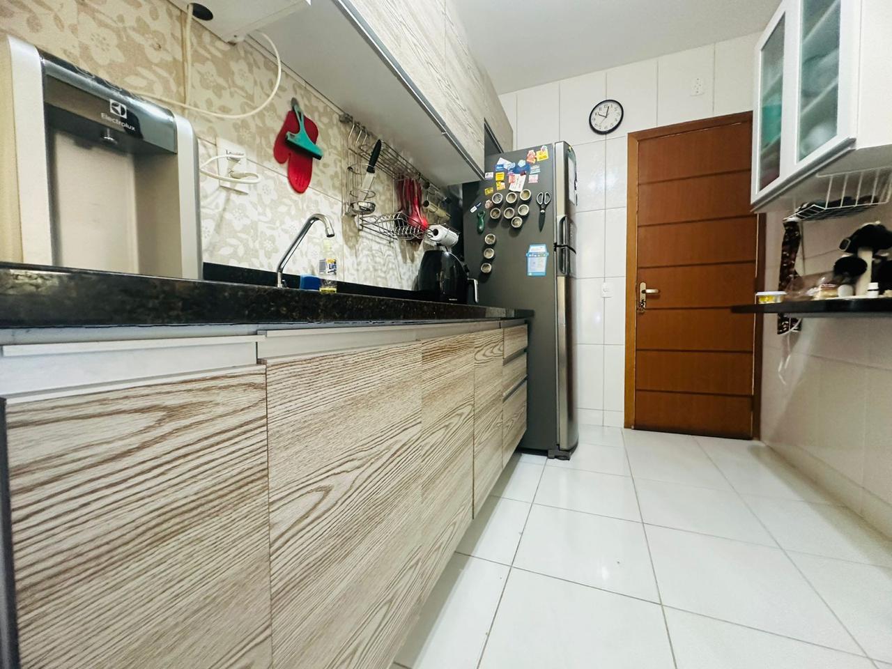 Apartamento à venda com 3 quartos, 85m² - Foto 10