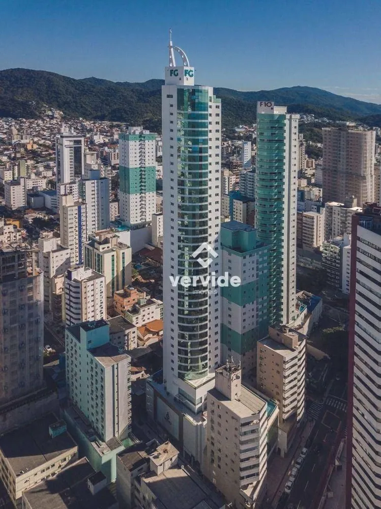 Apartamento, 4 quartos, 192 m² - Foto 2