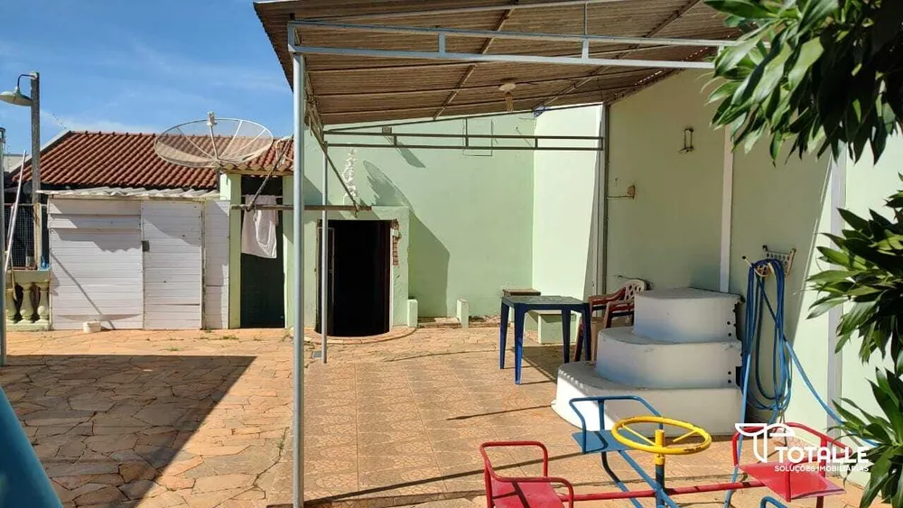 Casa, 1 quarto, 170 m² - Foto 3
